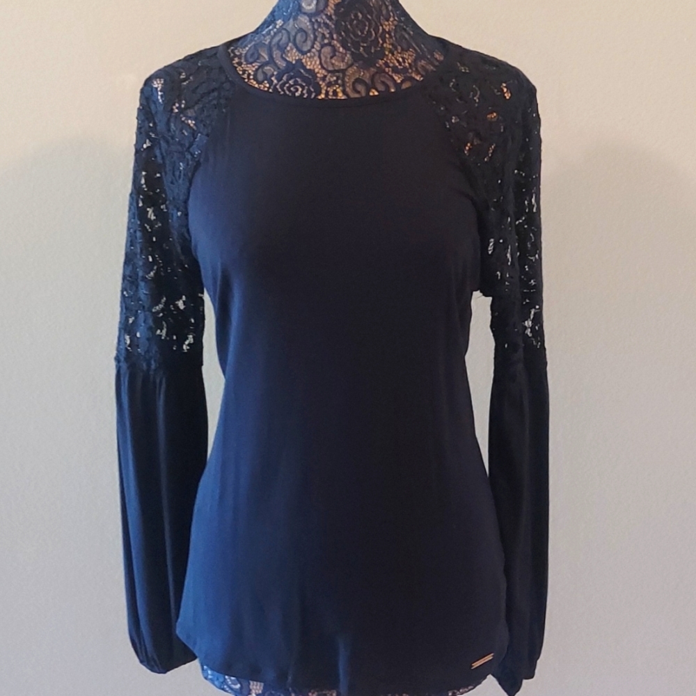 Long sleeve top